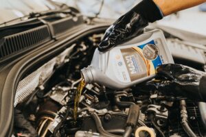 Bidons d'huile moteur pour scooter et moto
